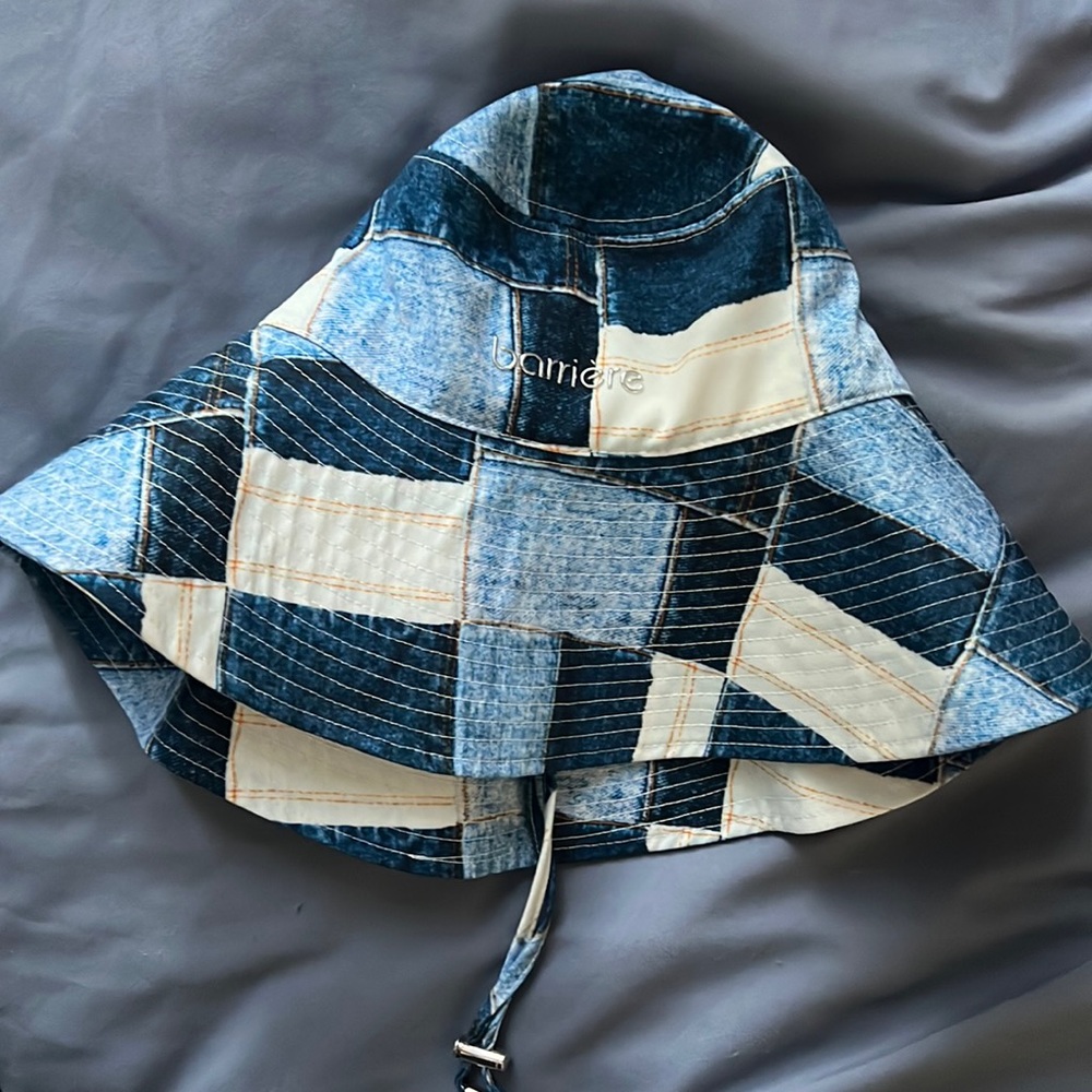 Barrière bucket hat